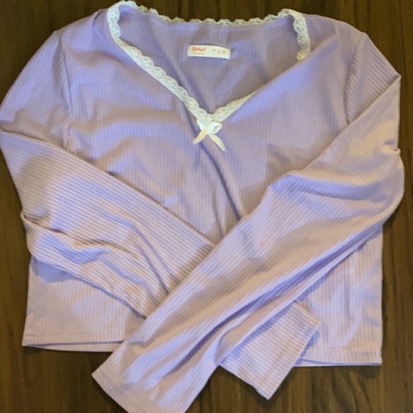 Romwe top - Picture 1 of 1